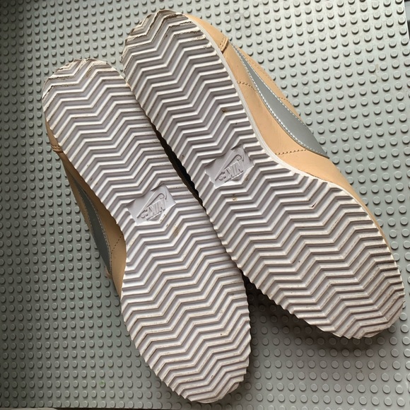 WMNS NIKE CORTEZ NBX VACHETTA TAN 6.5 - Picture 2 of 5